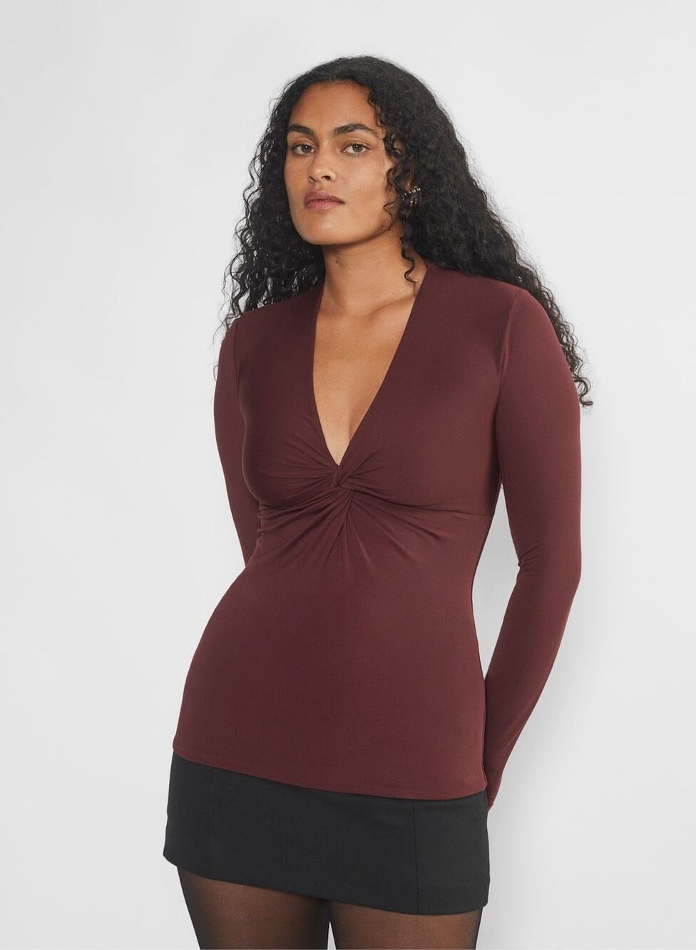Aritzia Contour Malvina V-Neck Twisted Front burgundy Long Sleeve Top L NEW